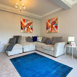 Seaside Serenity: 4-bedroom House With Garden Bournemouth