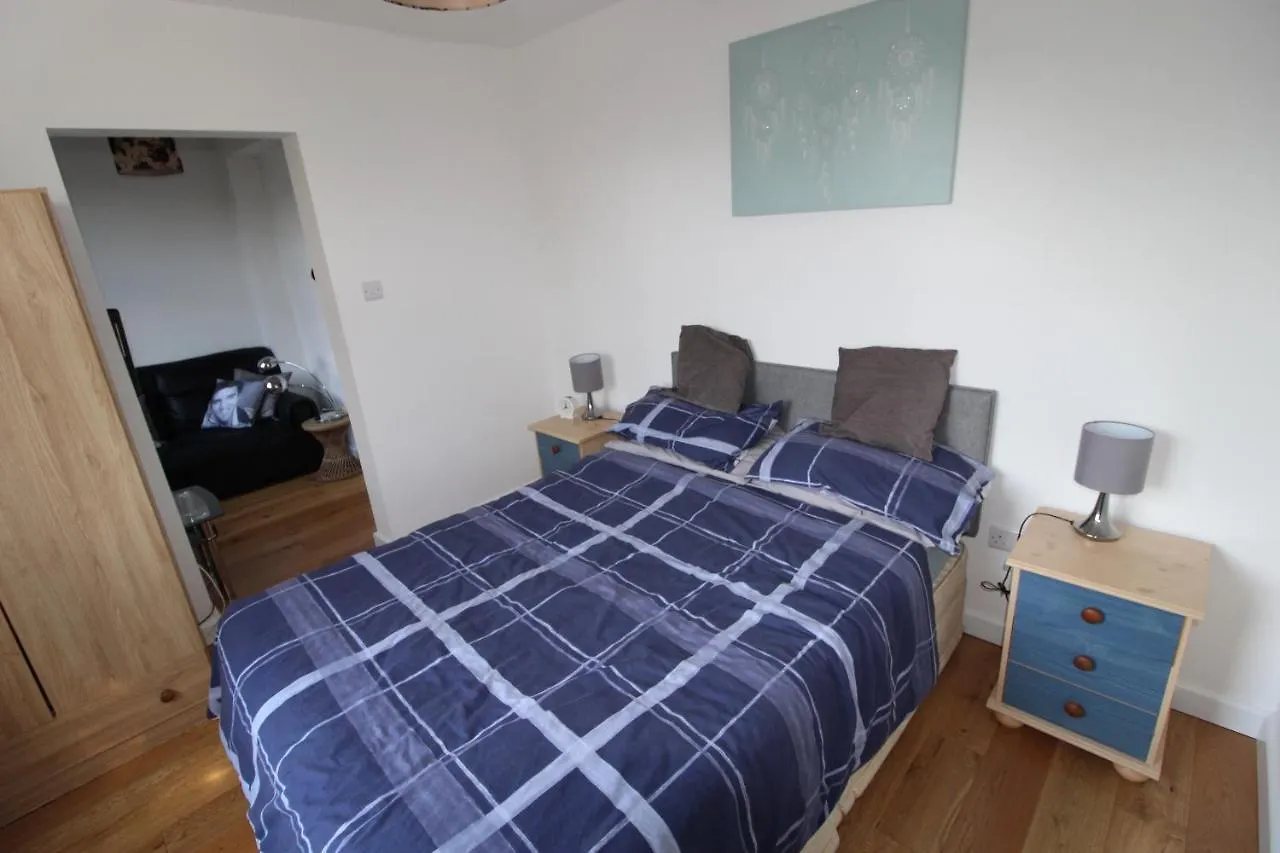 6 Palm Court - Explore Bournemouth Apartment